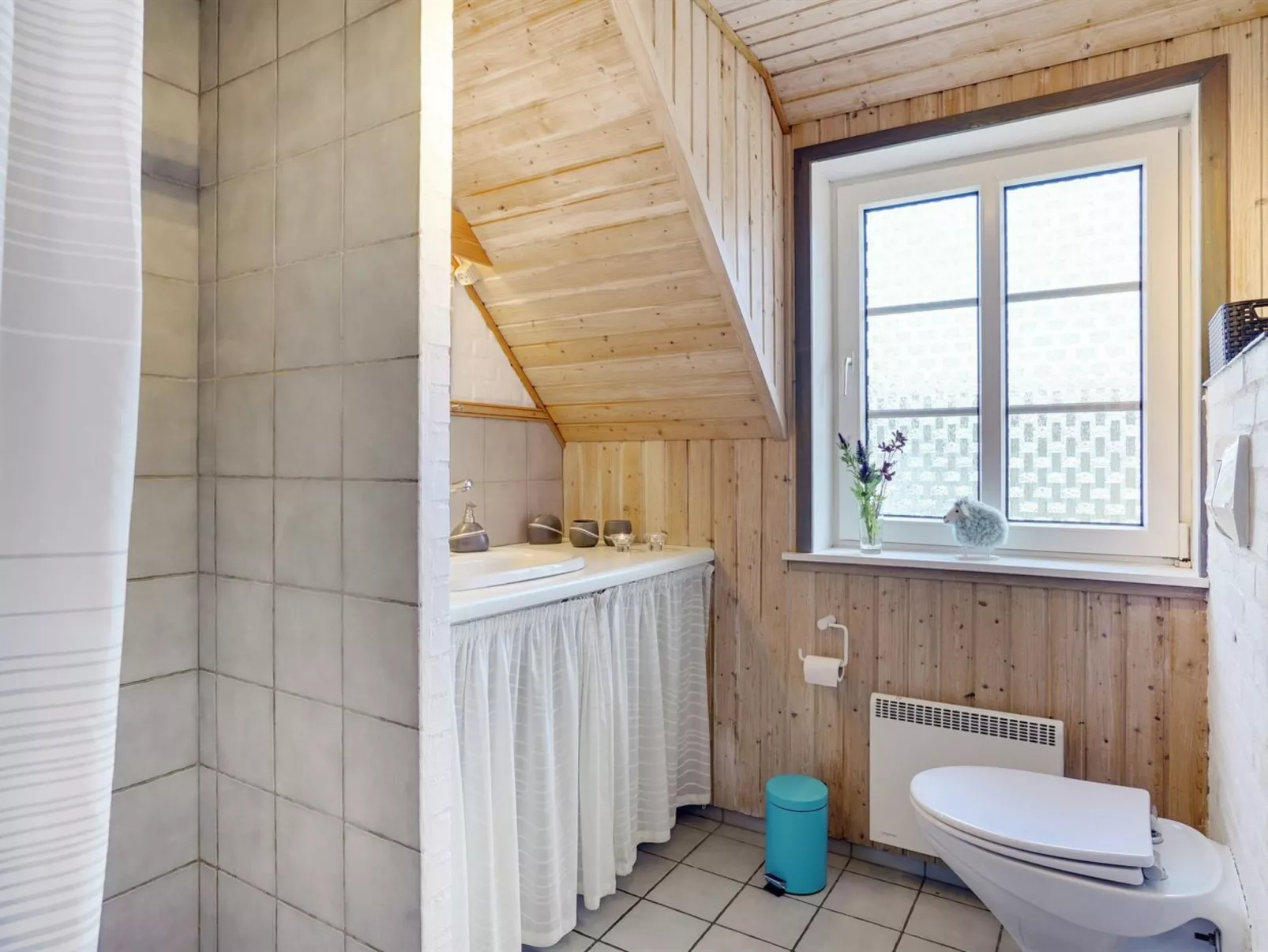 "Hakun" - 4km from the sea-Binnen