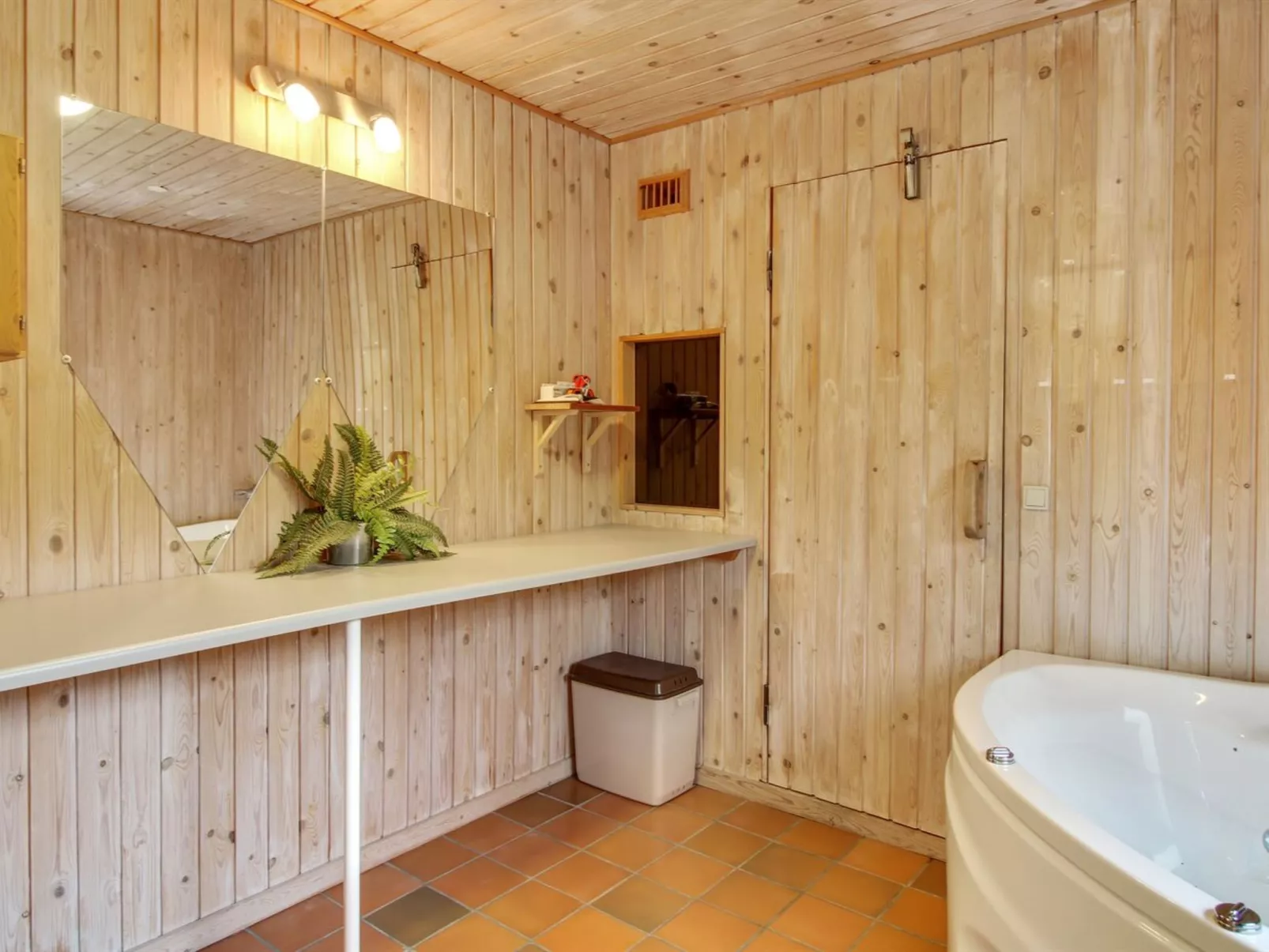 "Susett" - 300m to the fjord-Binnen