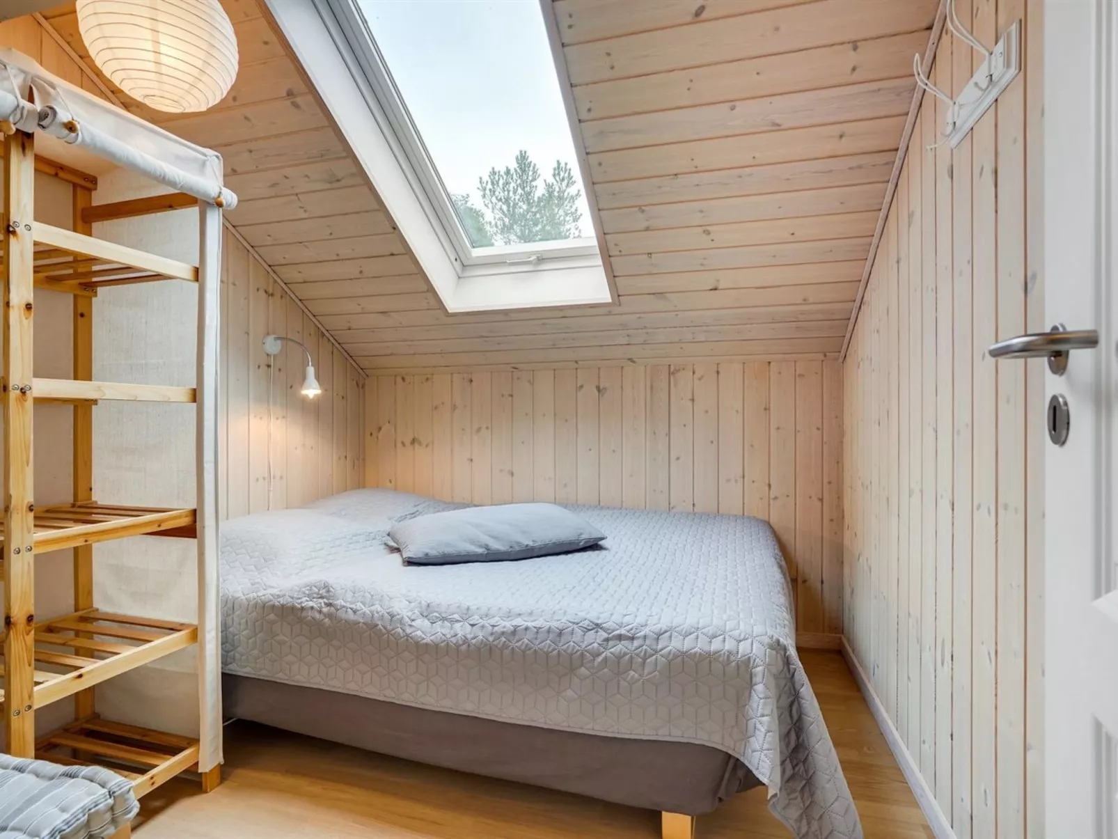 "Medard" - 2km from the sea-Binnen