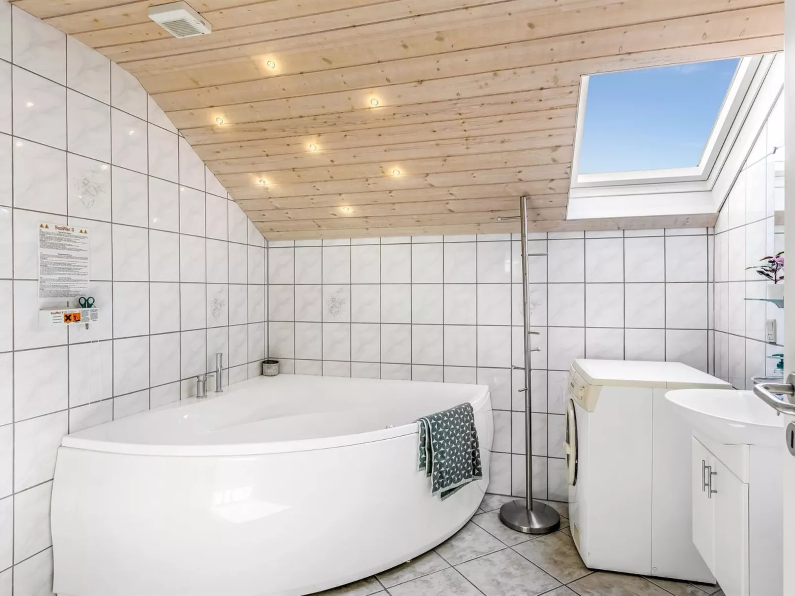 "Sanelma" - 900m from the sea-Binnen