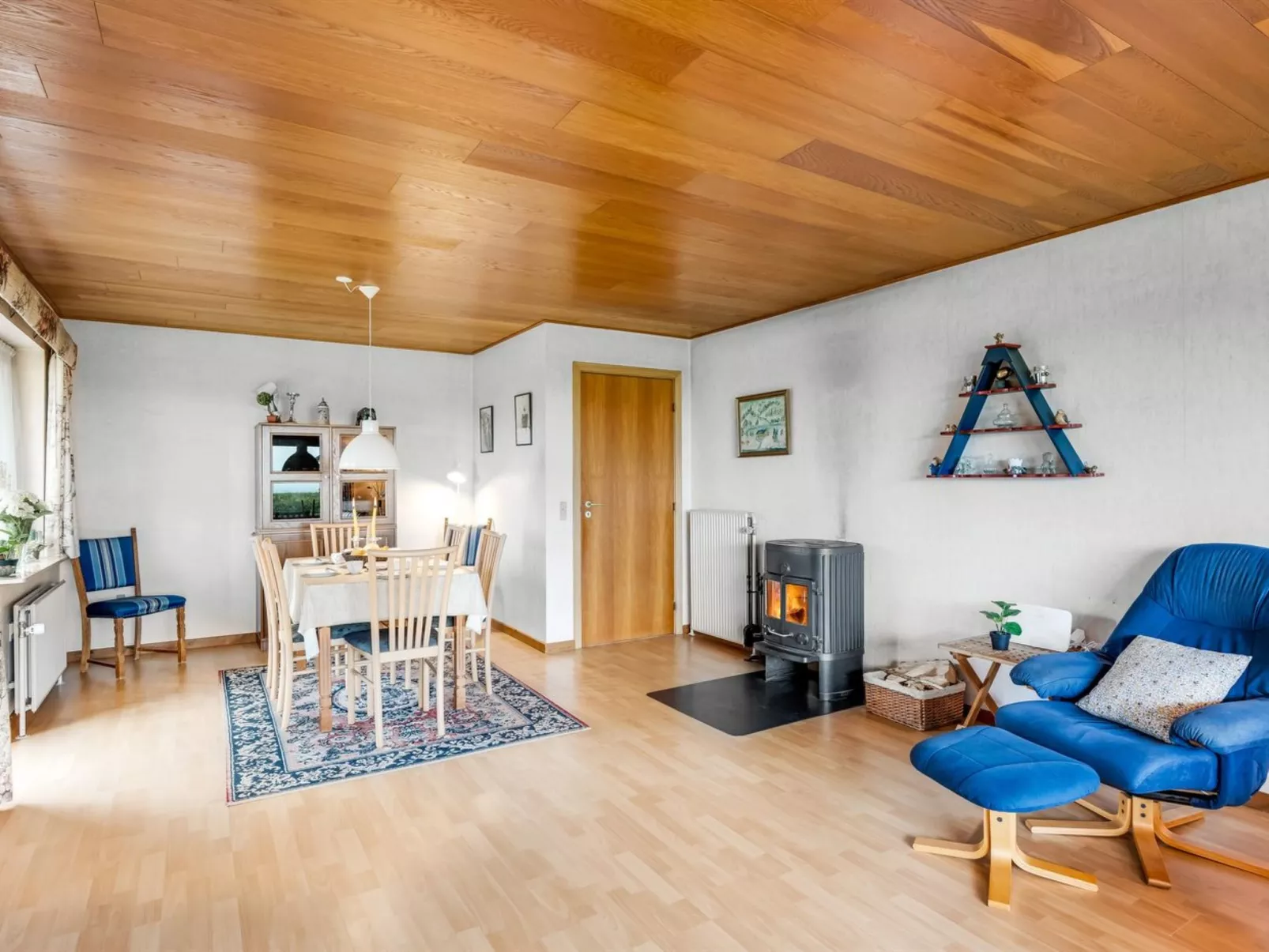 "Jalmari" - 3.5km from the sea-Binnen