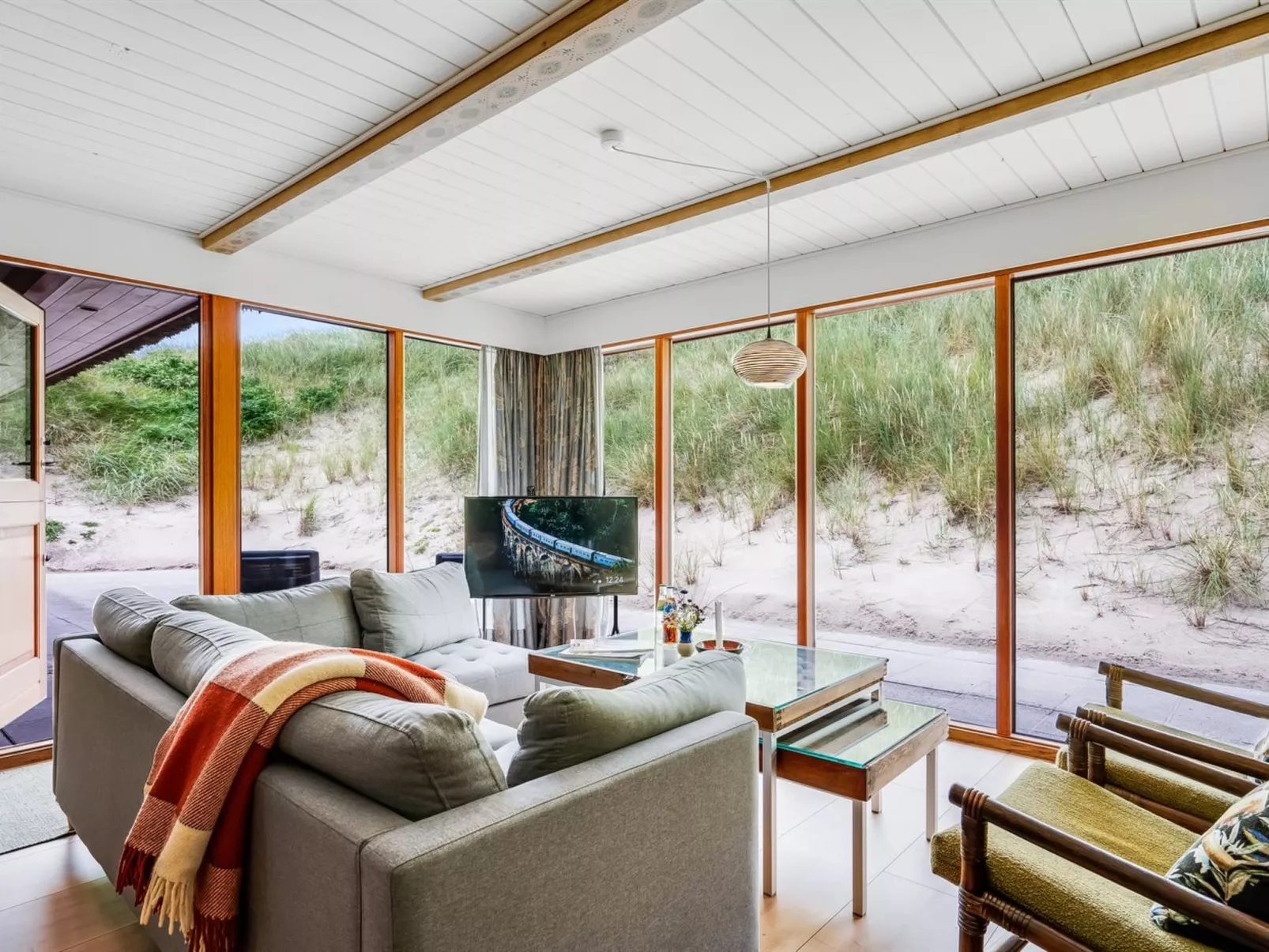 "Zora" - 100m from the sea-Binnen