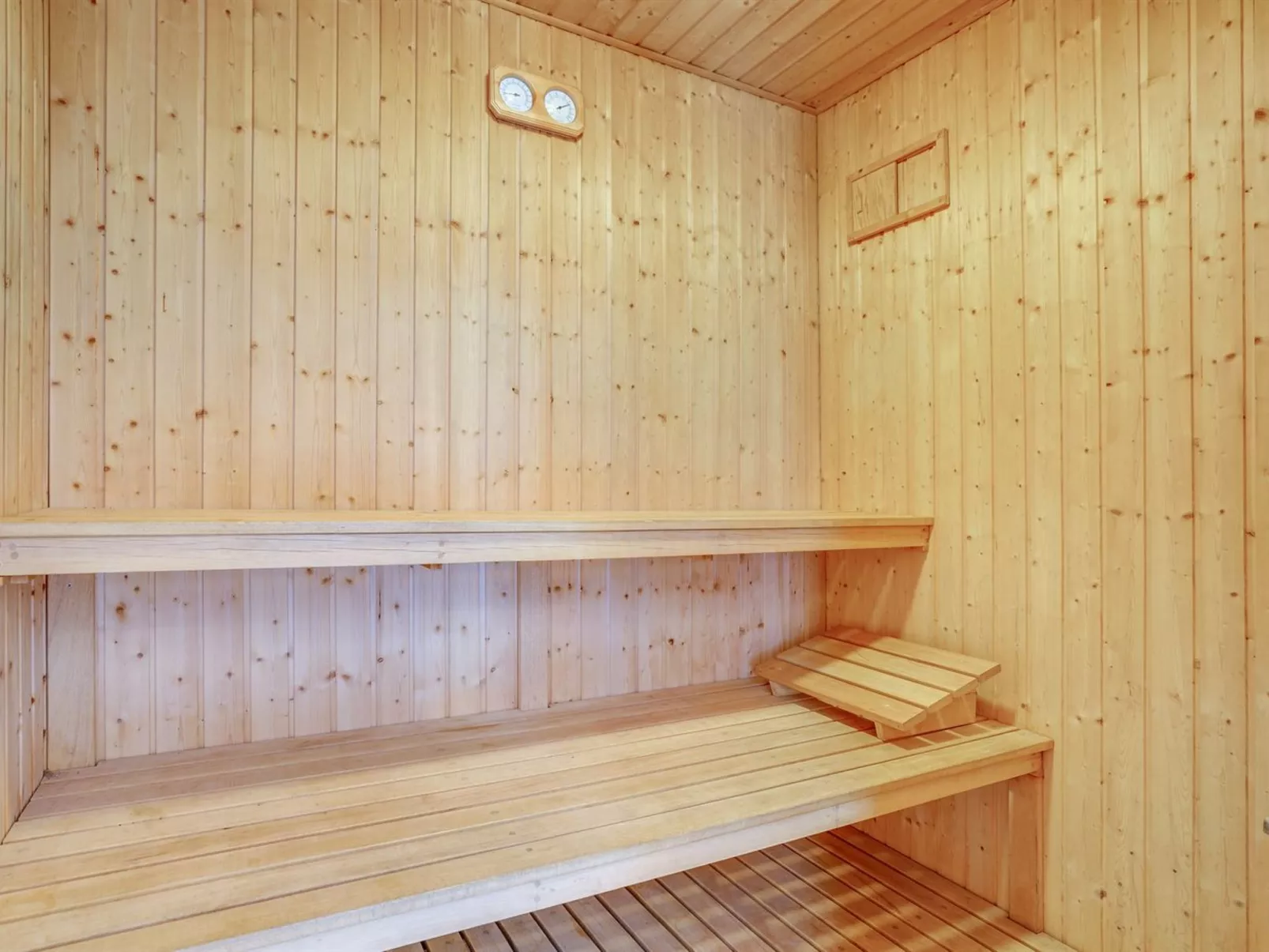 "Sitta" - 400m from the sea-Binnen