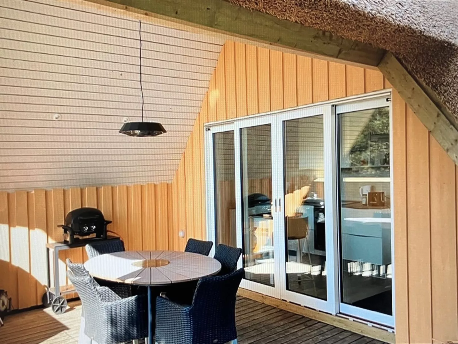 "Wale" - 3.3km from the sea-Buiten