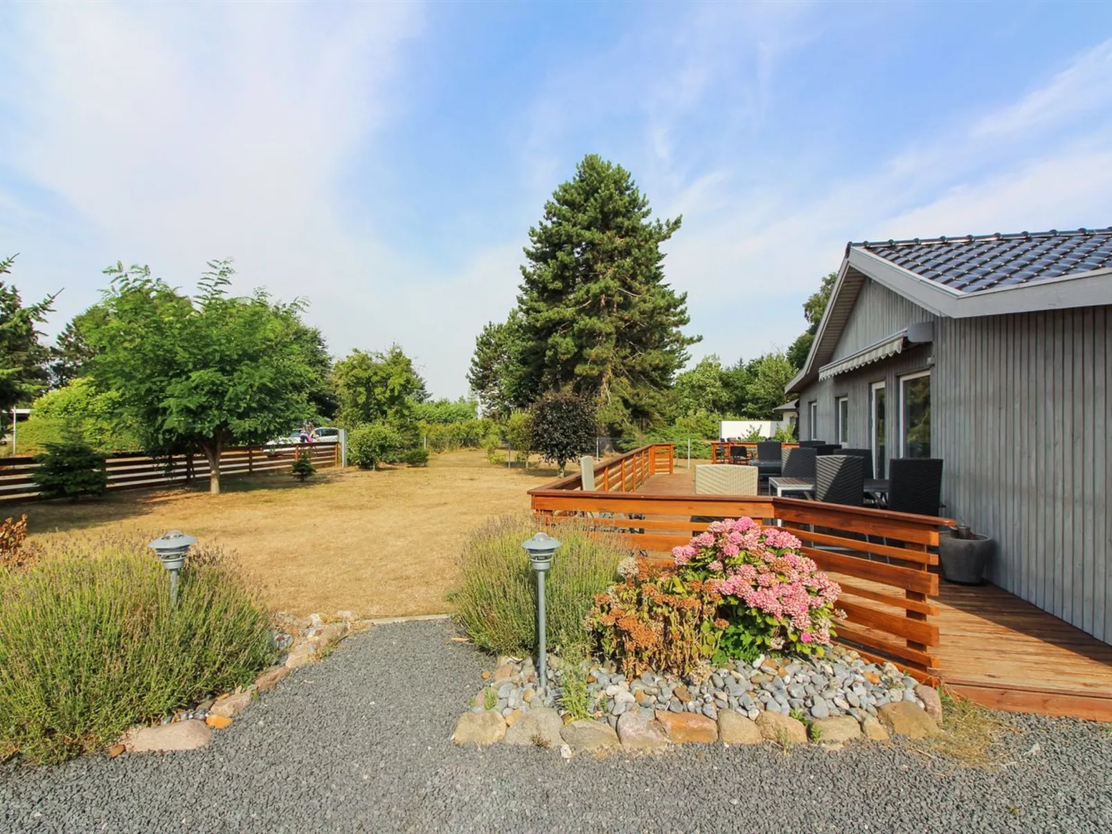 "Editha" - 800m from the sea-Buiten