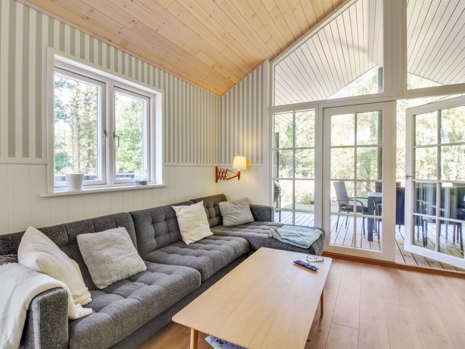 "Santtu" - 600m from the sea-Binnen