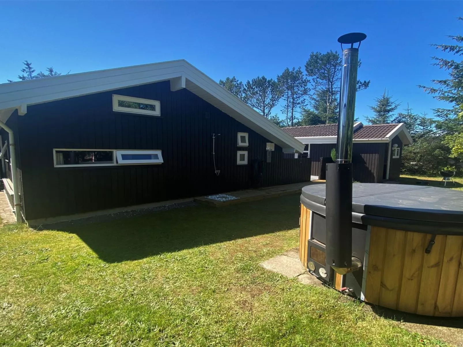 "Akka" - 2km from the sea-Buiten