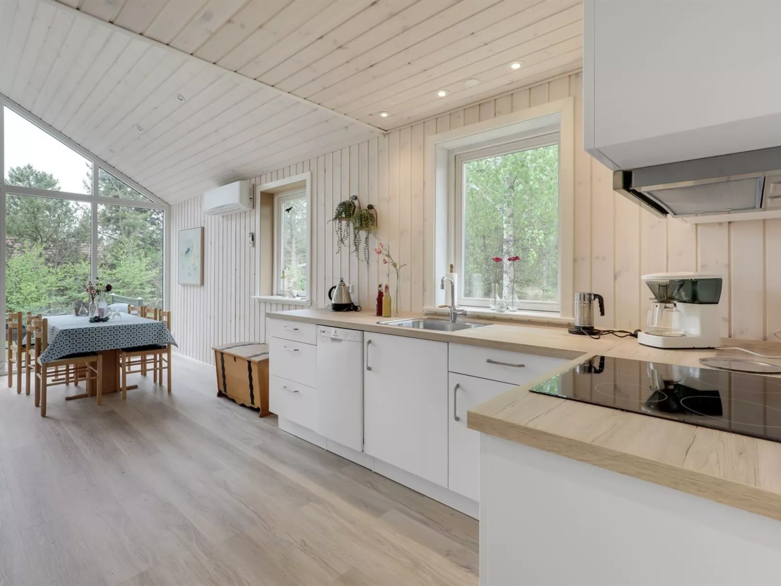 "Hilje" - 350m from the sea-Binnen