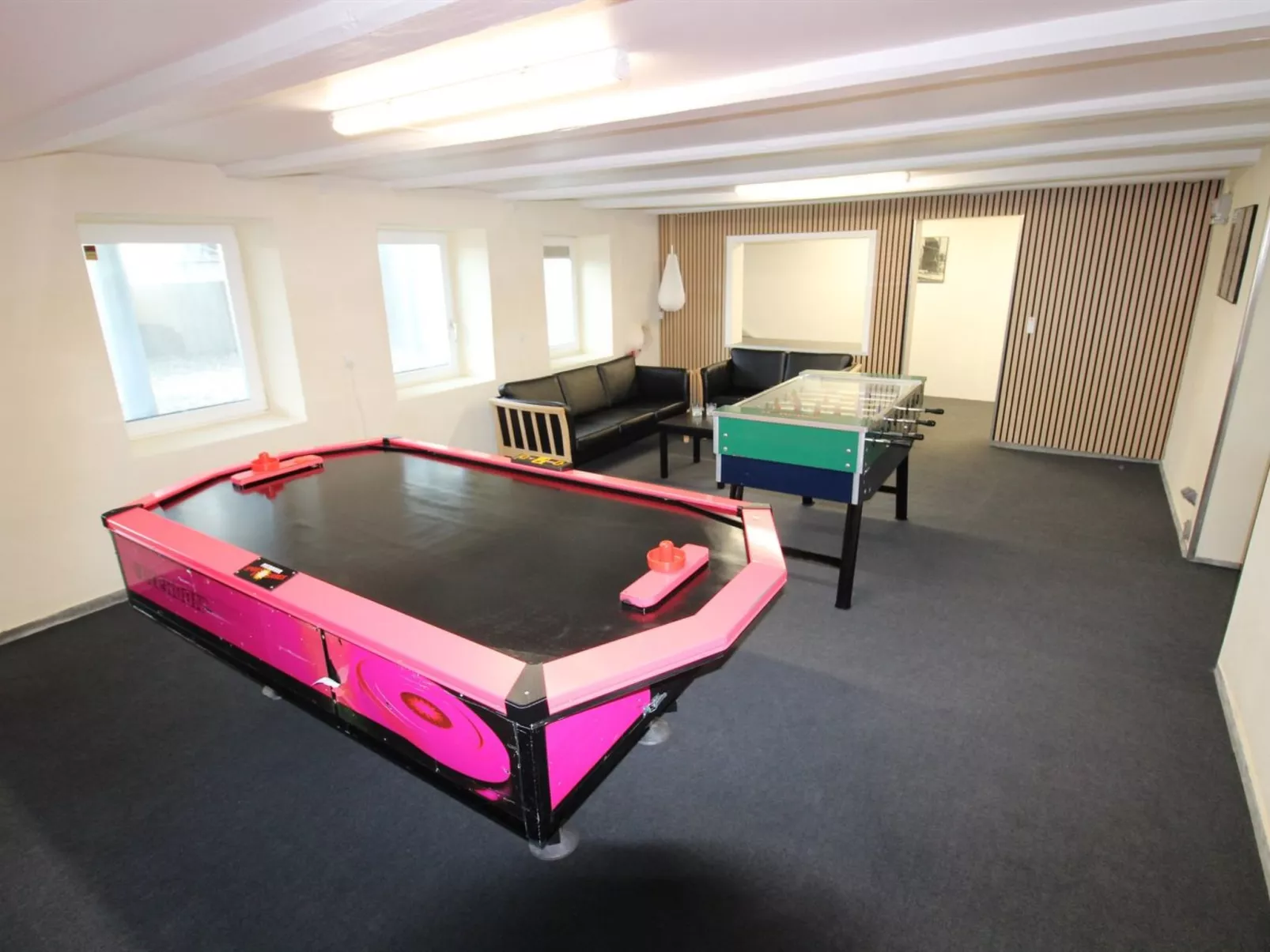 "Irma" - 25m from the sea-Binnen