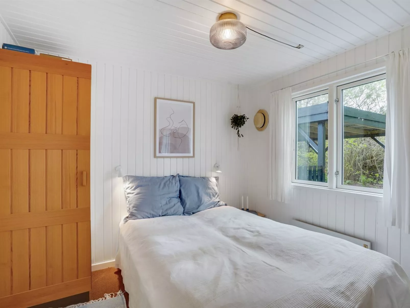 "Thina" - 750m to the fjord-Binnen