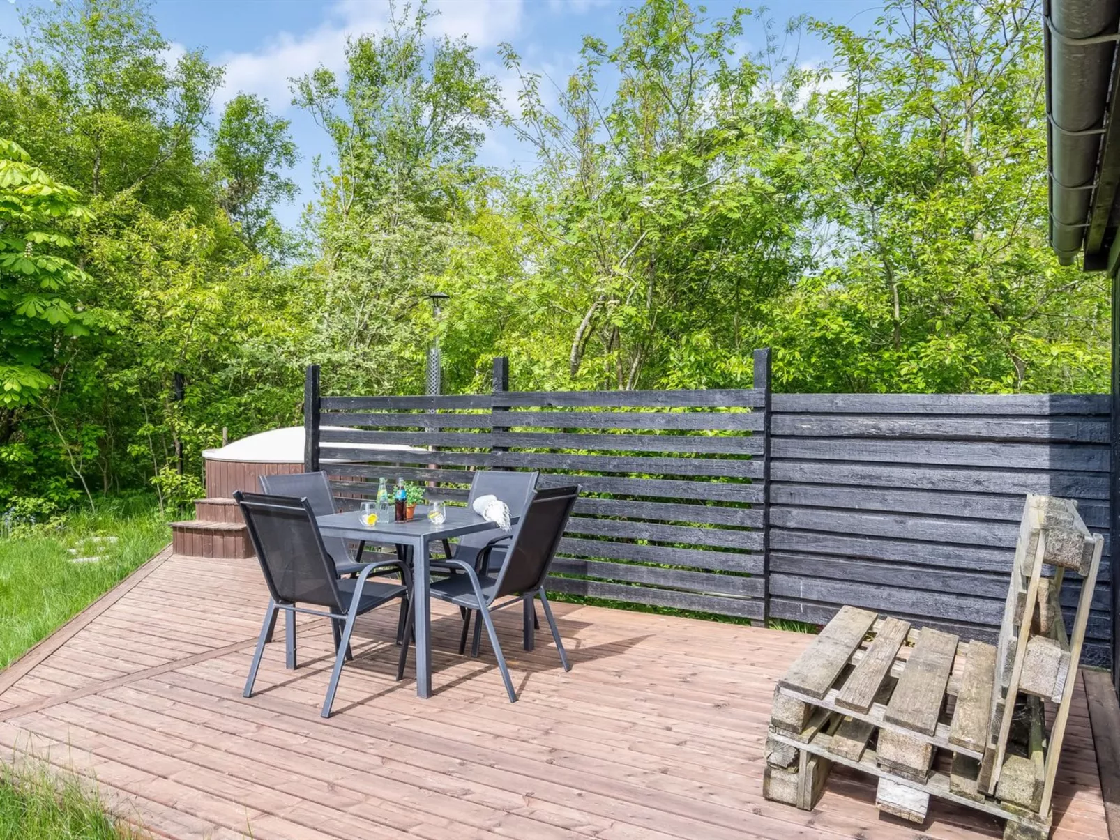 "Akke" - 150m to the fjord-Buiten