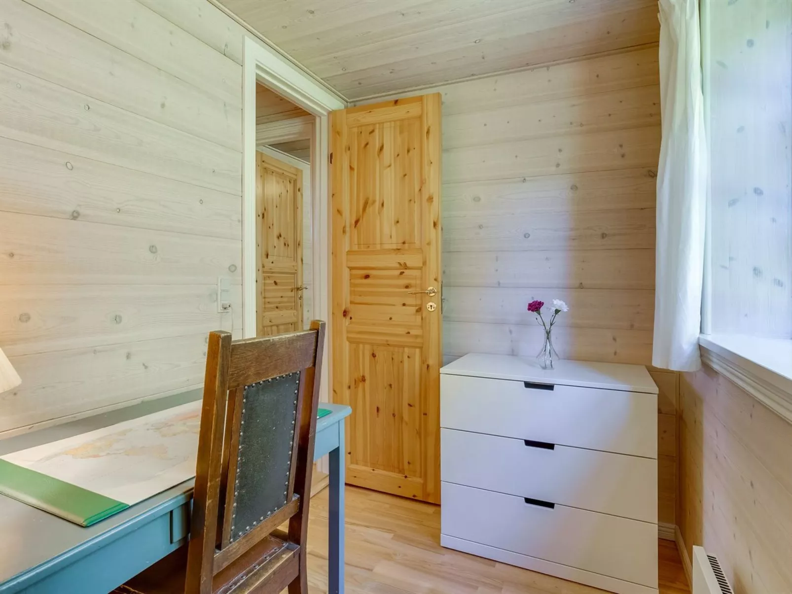 "Floriane" - 700m from the sea-Binnen