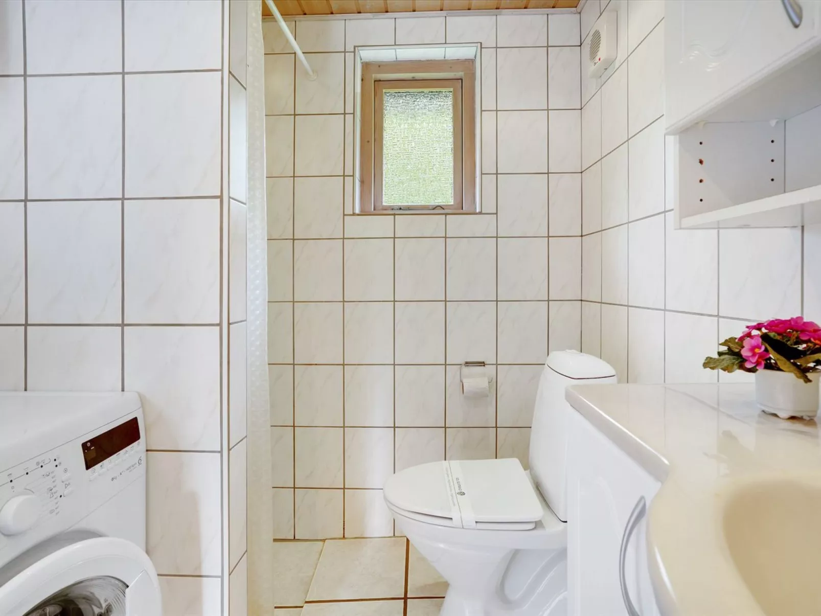 "Nila" - 750m from the sea-Binnen