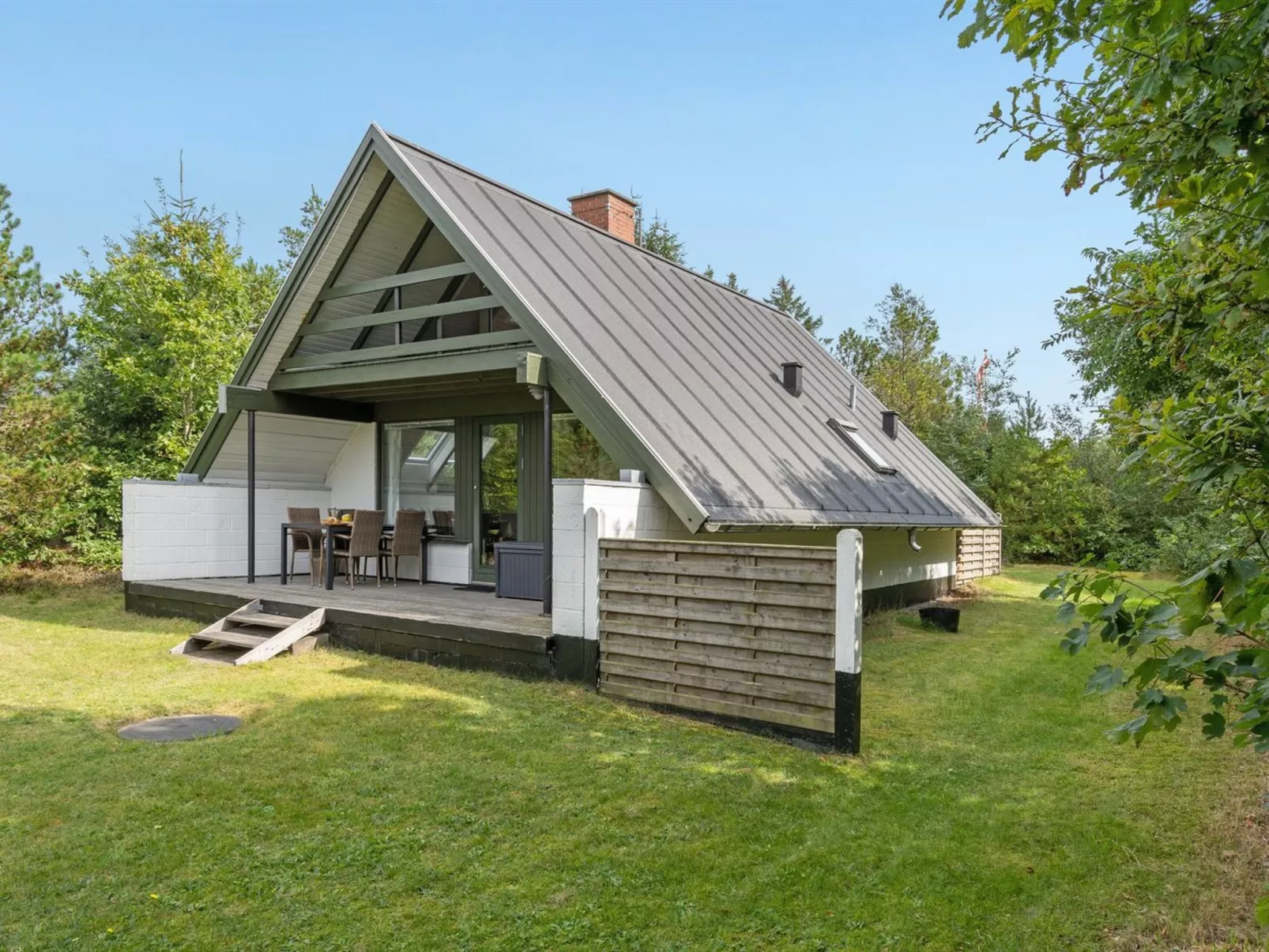 "Valo" - 400m to the fjord-Buiten