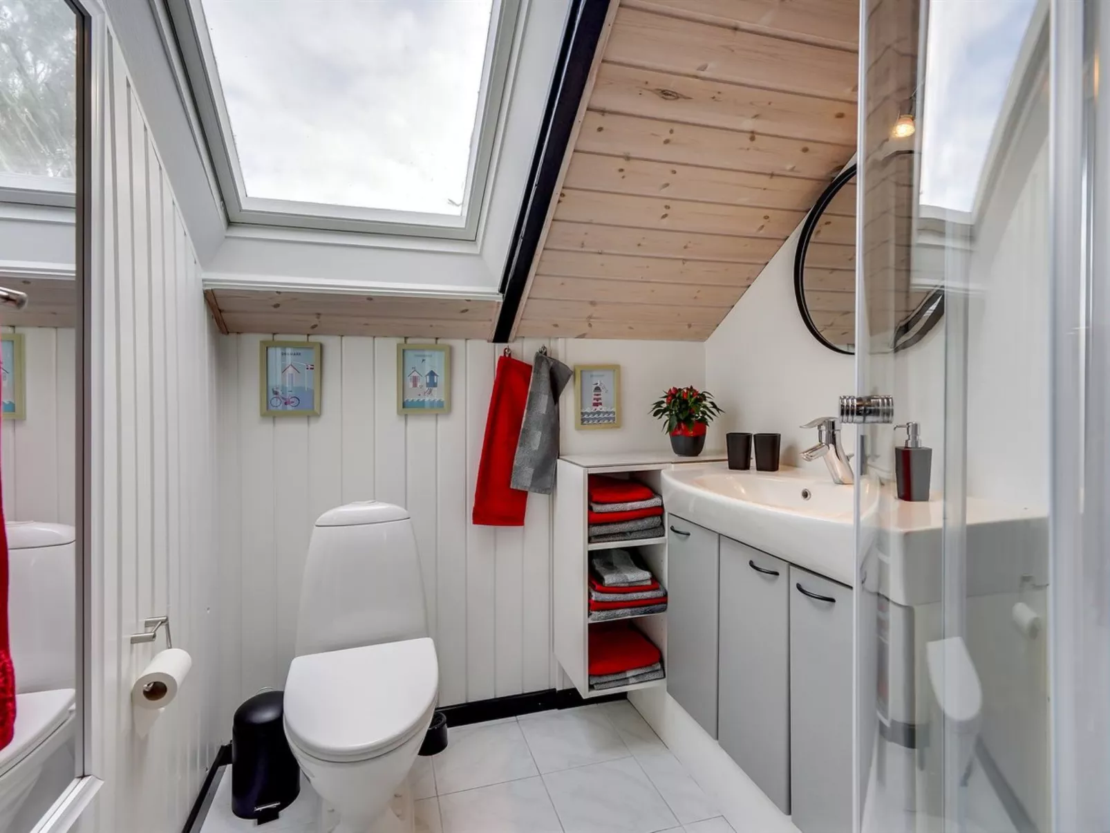 "Josef" - 500m from the sea-Binnen