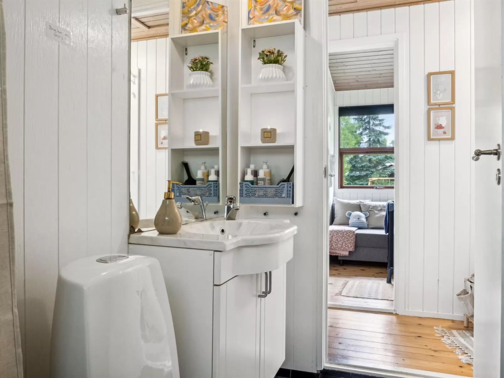 "Morten" - 500m from the sea-Binnen