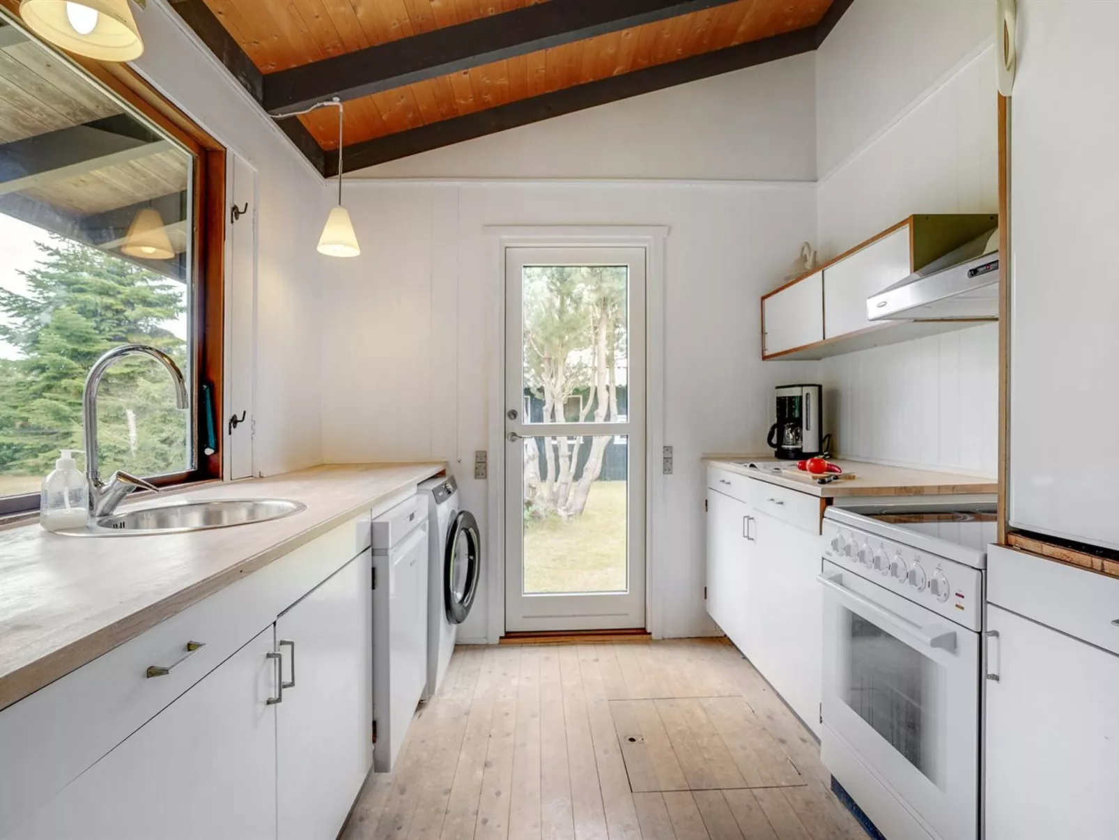 "Elja" - 750m from the sea-Binnen