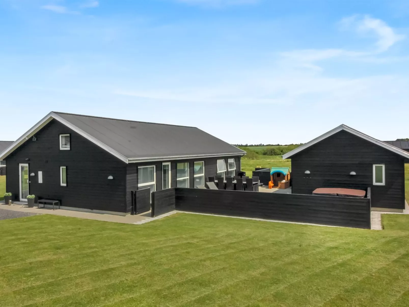 "Dwerg" - 1.5km from the sea-Buiten