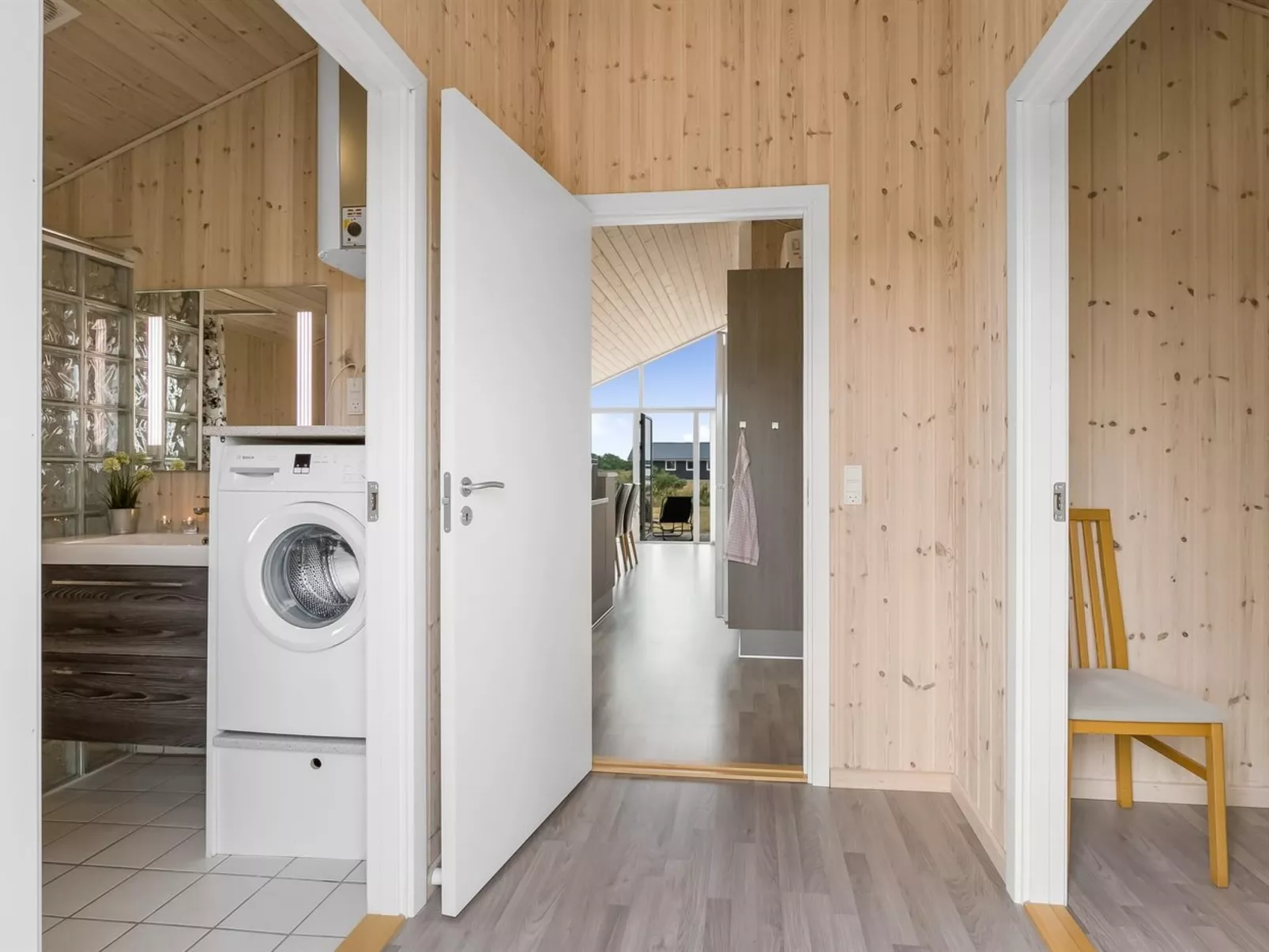 "Clement" - 500m to the fjord-Binnen