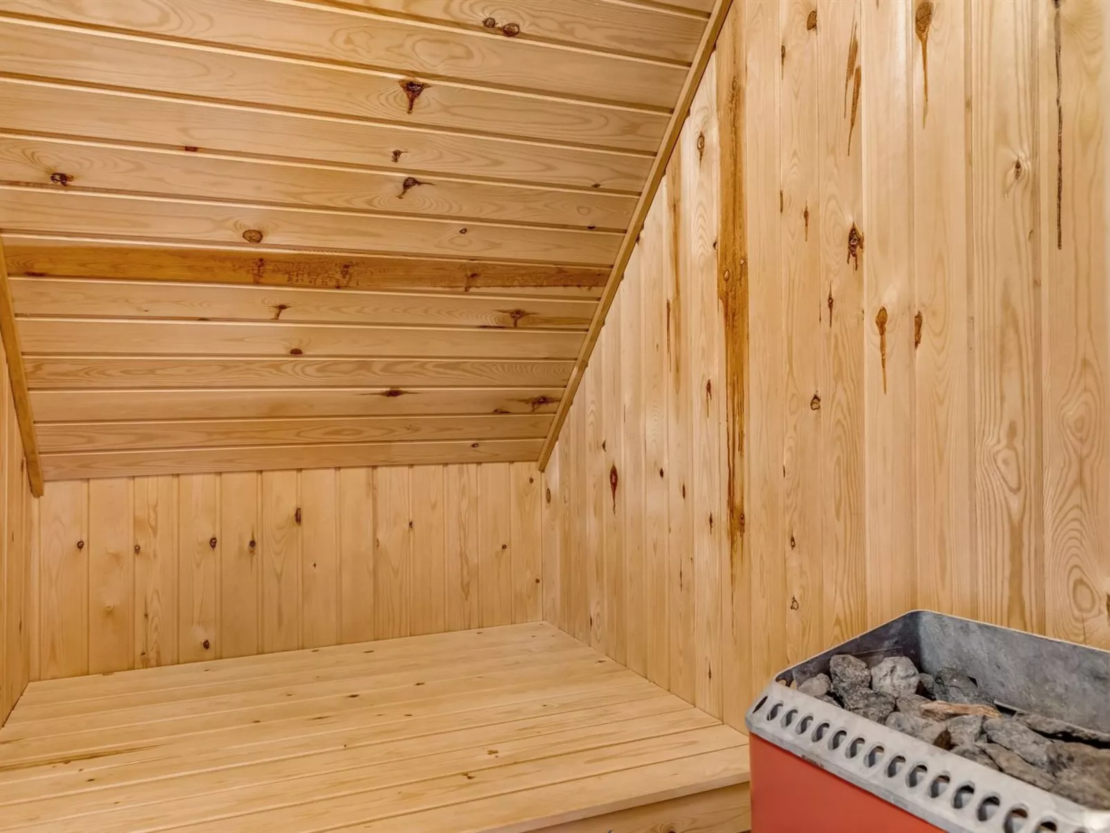 "Arja" - 2.2km from the sea-Binnen