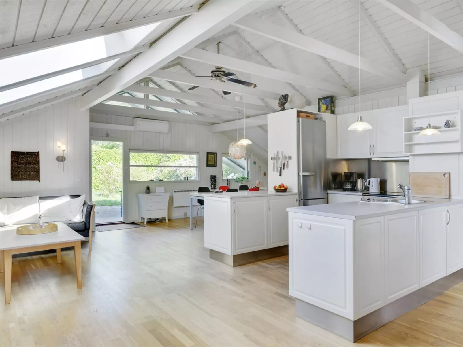 "Begitta" - 350m from the sea-Binnen