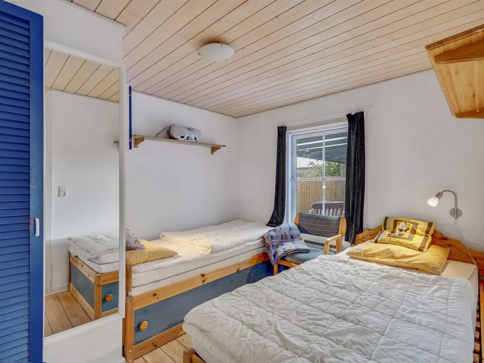 "Tana" - 5m from the sea-Binnen