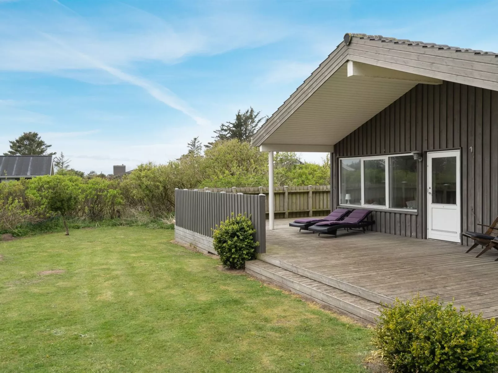 "Aarthi" - 637m from the sea-Buiten