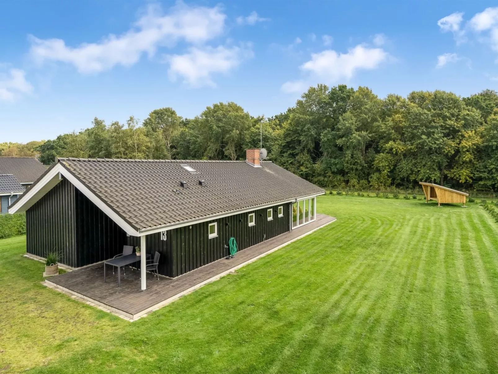 "Femke" - 250m to the fjord-Buiten