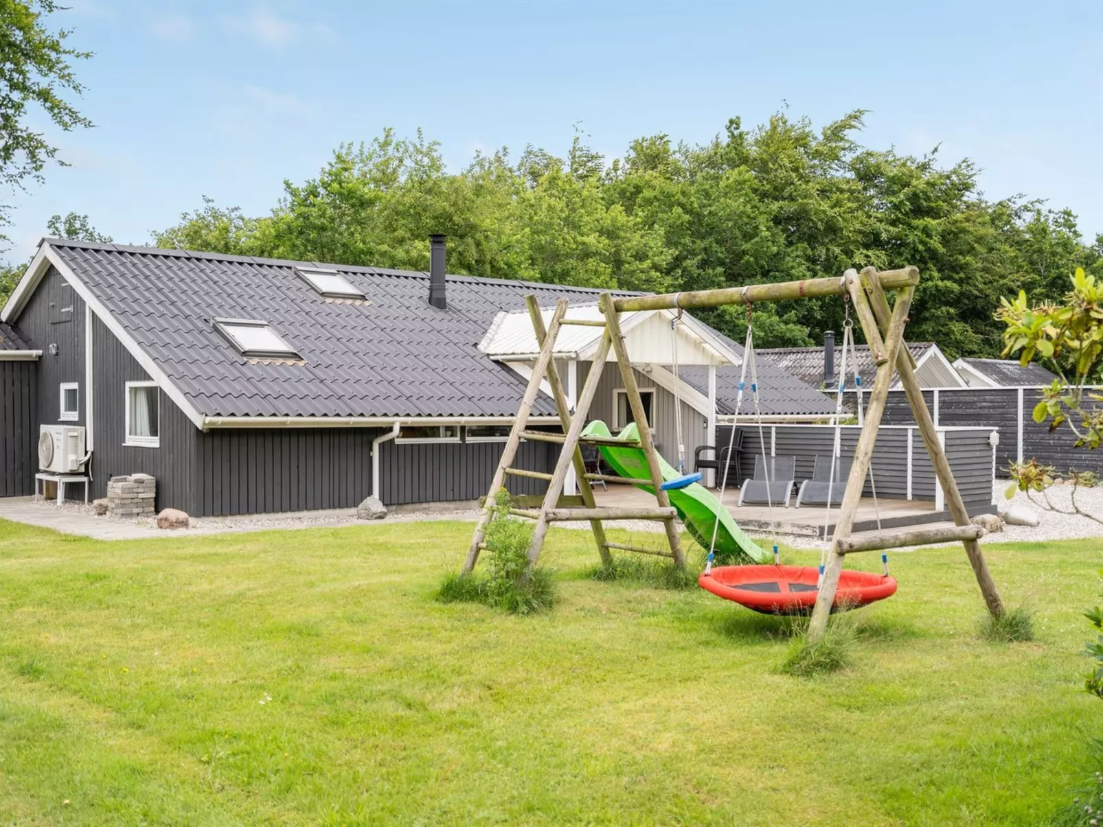 "Thorolf" - 30km from the sea-Buiten