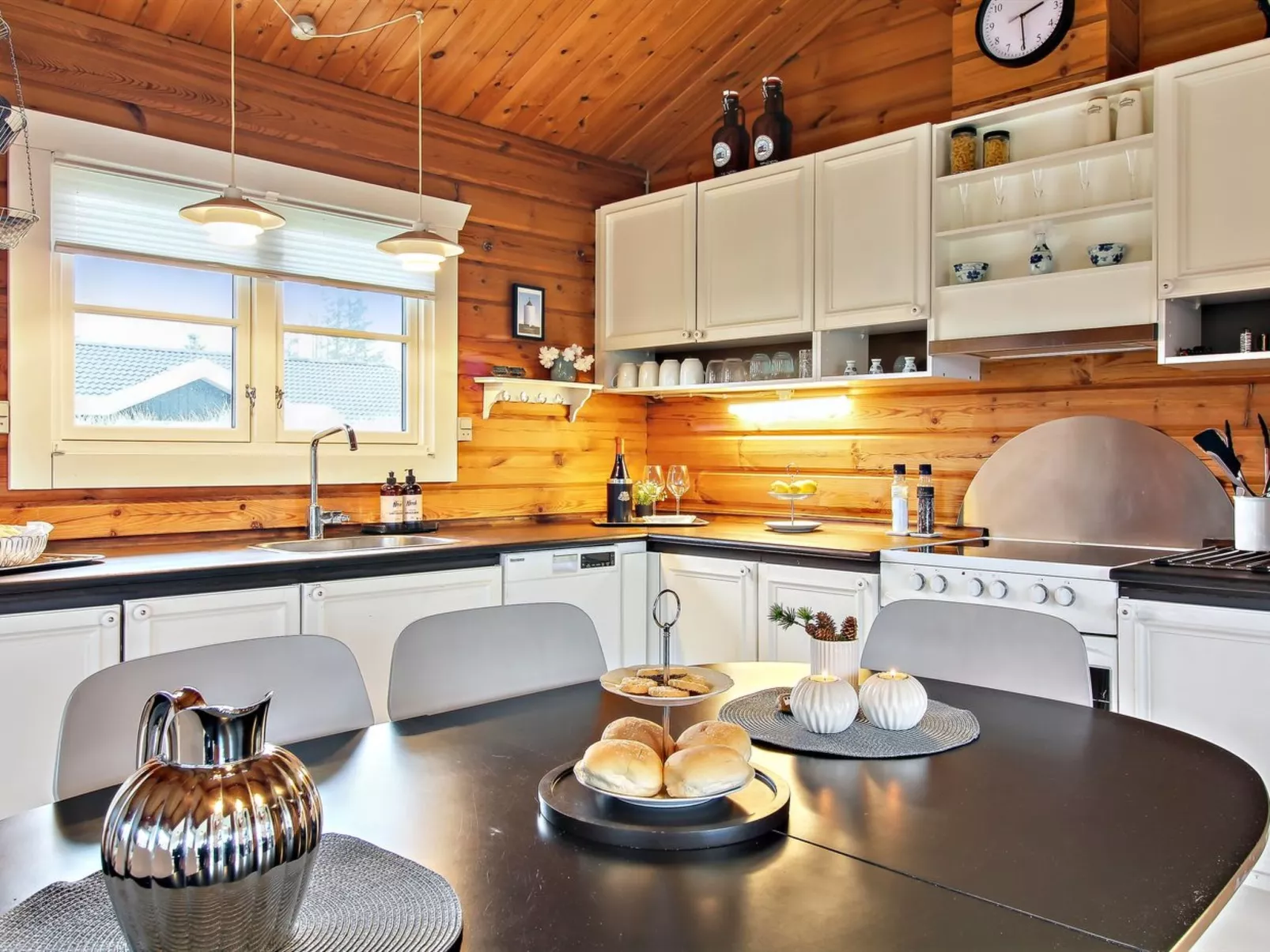 "Awarth" - 500m from the sea-Binnen