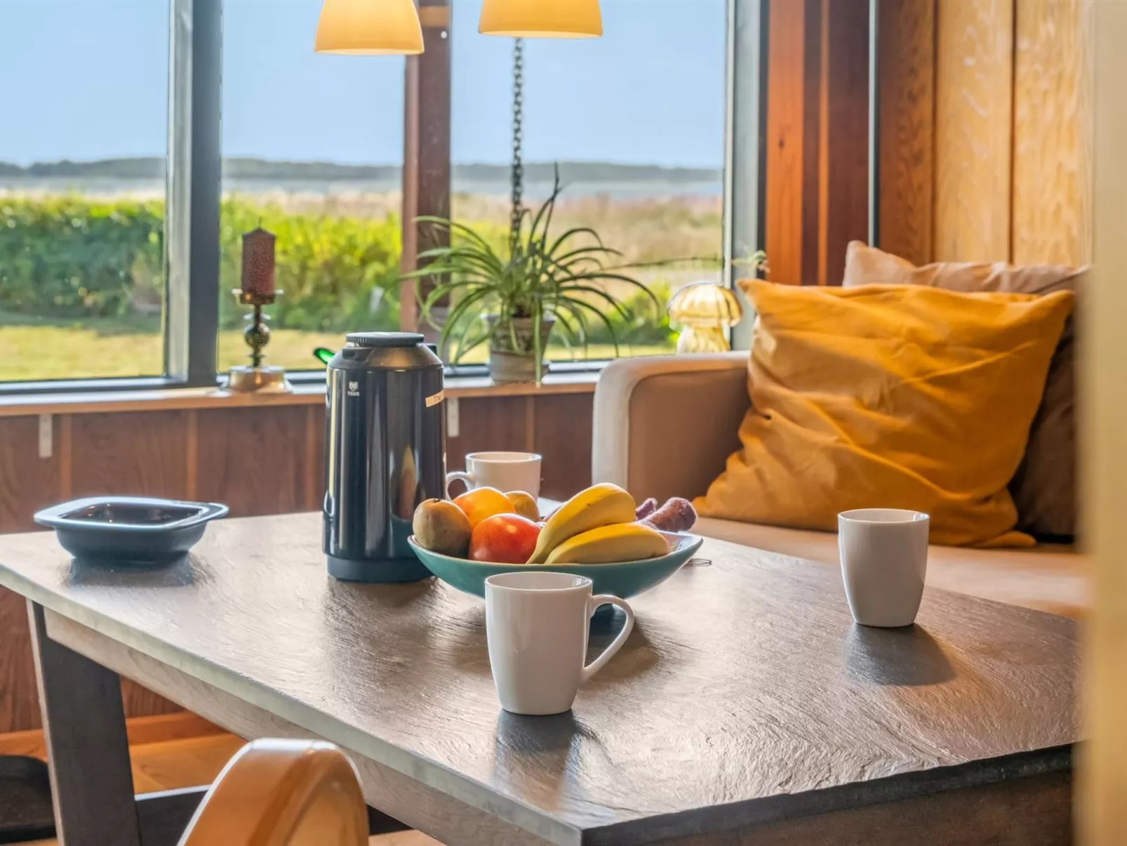 "Tayana" - 75m to the fjord-Binnen