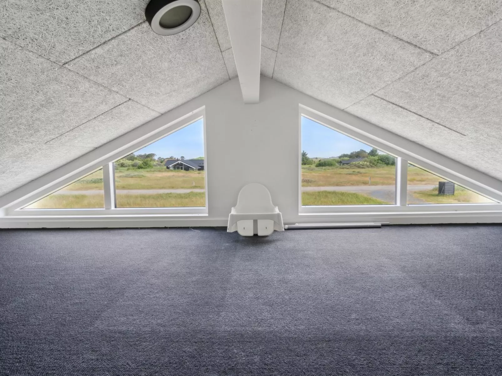 "Fader" - 950m from the sea-Binnen