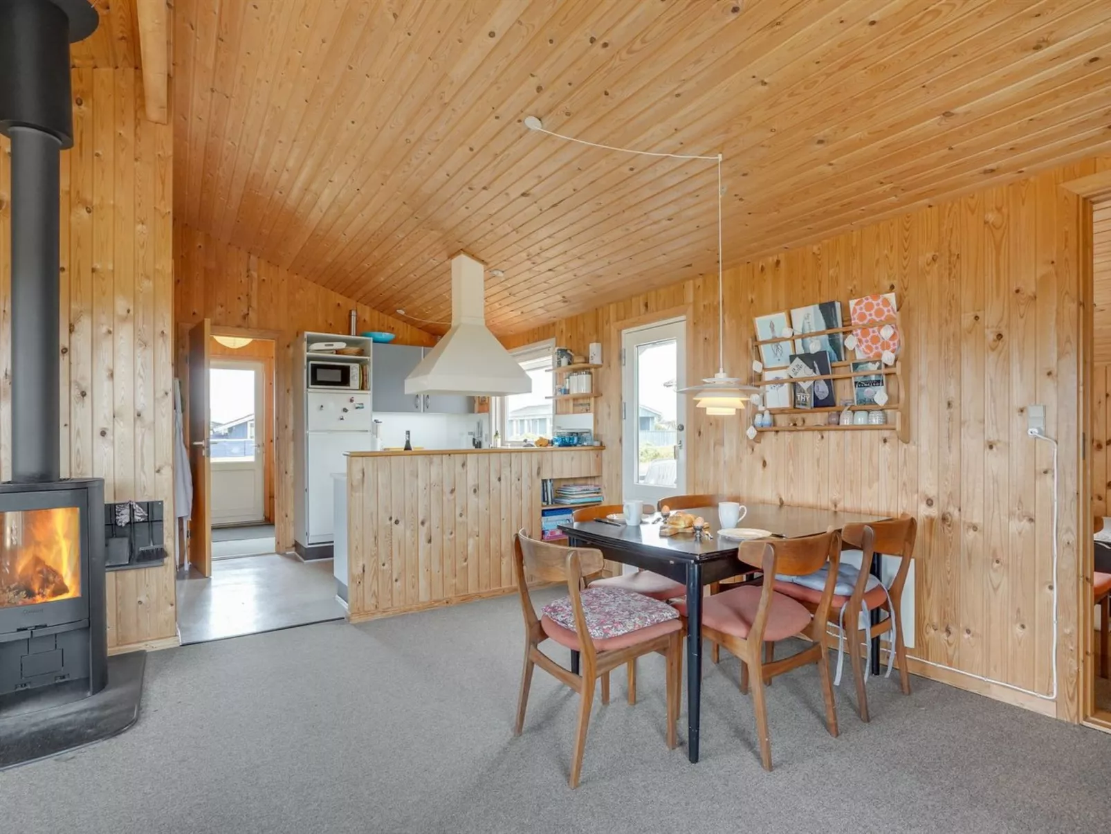 "Svea" - 400m from the sea-Binnen