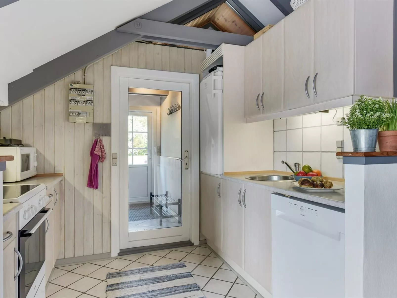 "Gidske" - 300m from the sea-Binnen