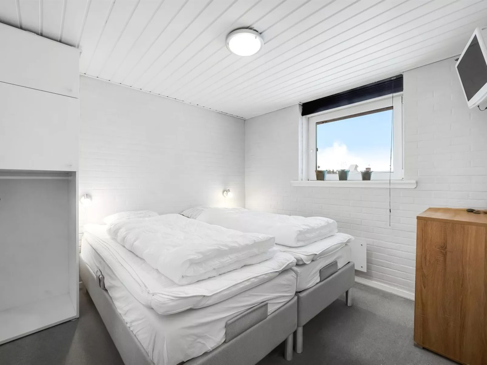 "Sissan" - 900m from the sea-Binnen