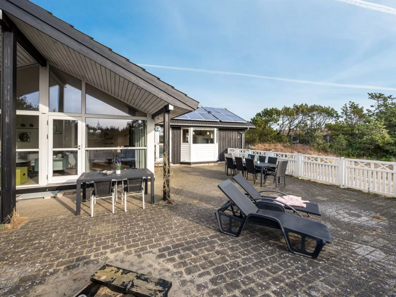 "Illona" -  from the sea-Buiten