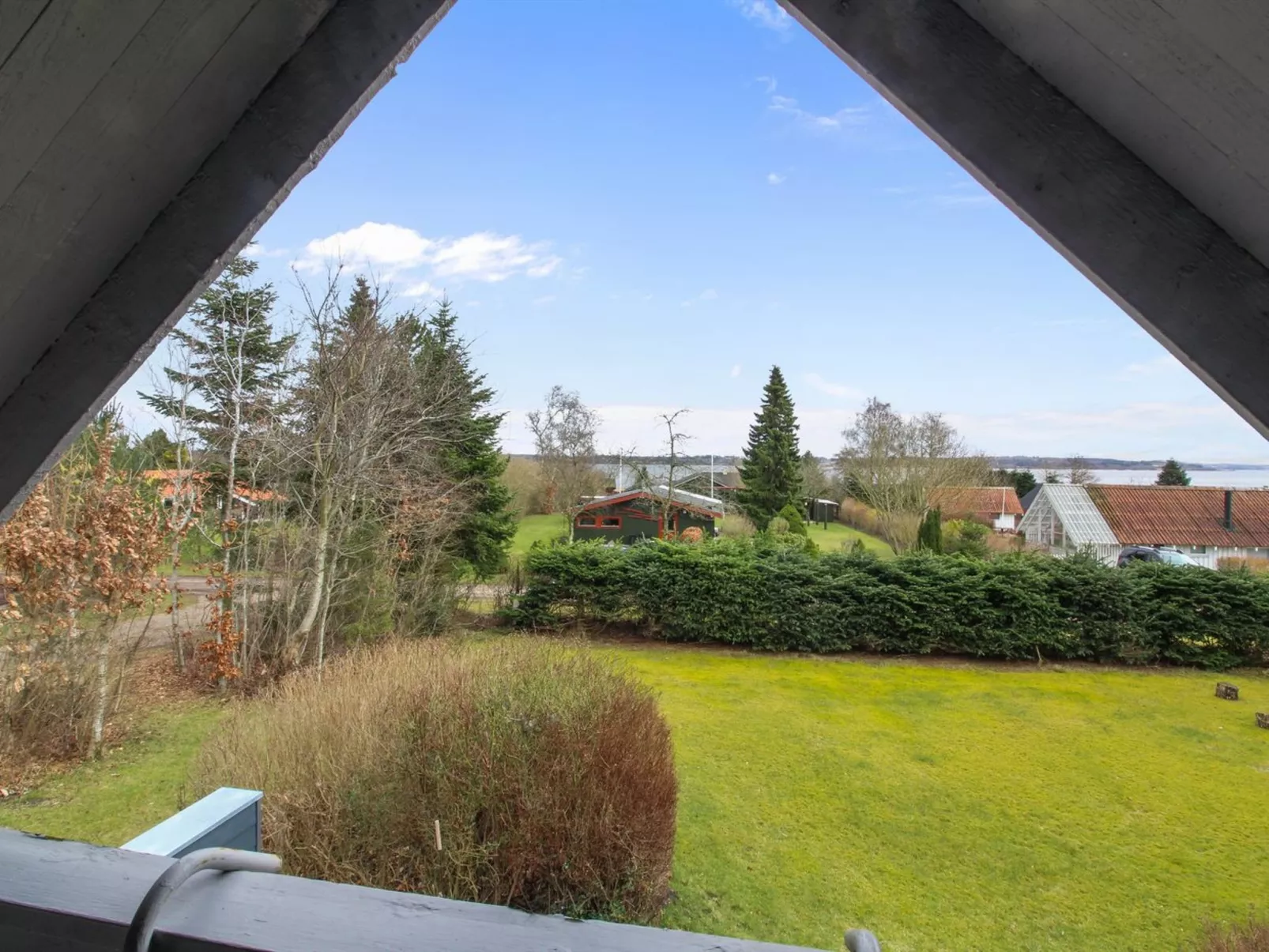 "Ellenor" - 300m to the fjord-Buiten