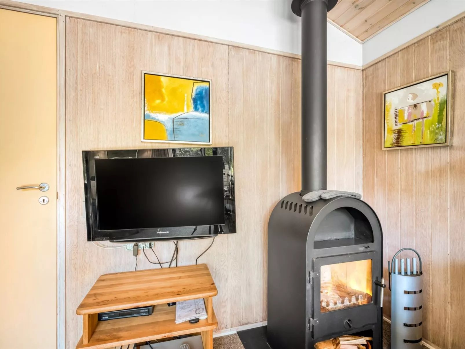 "Borghild" - 1.5km from the sea-Binnen