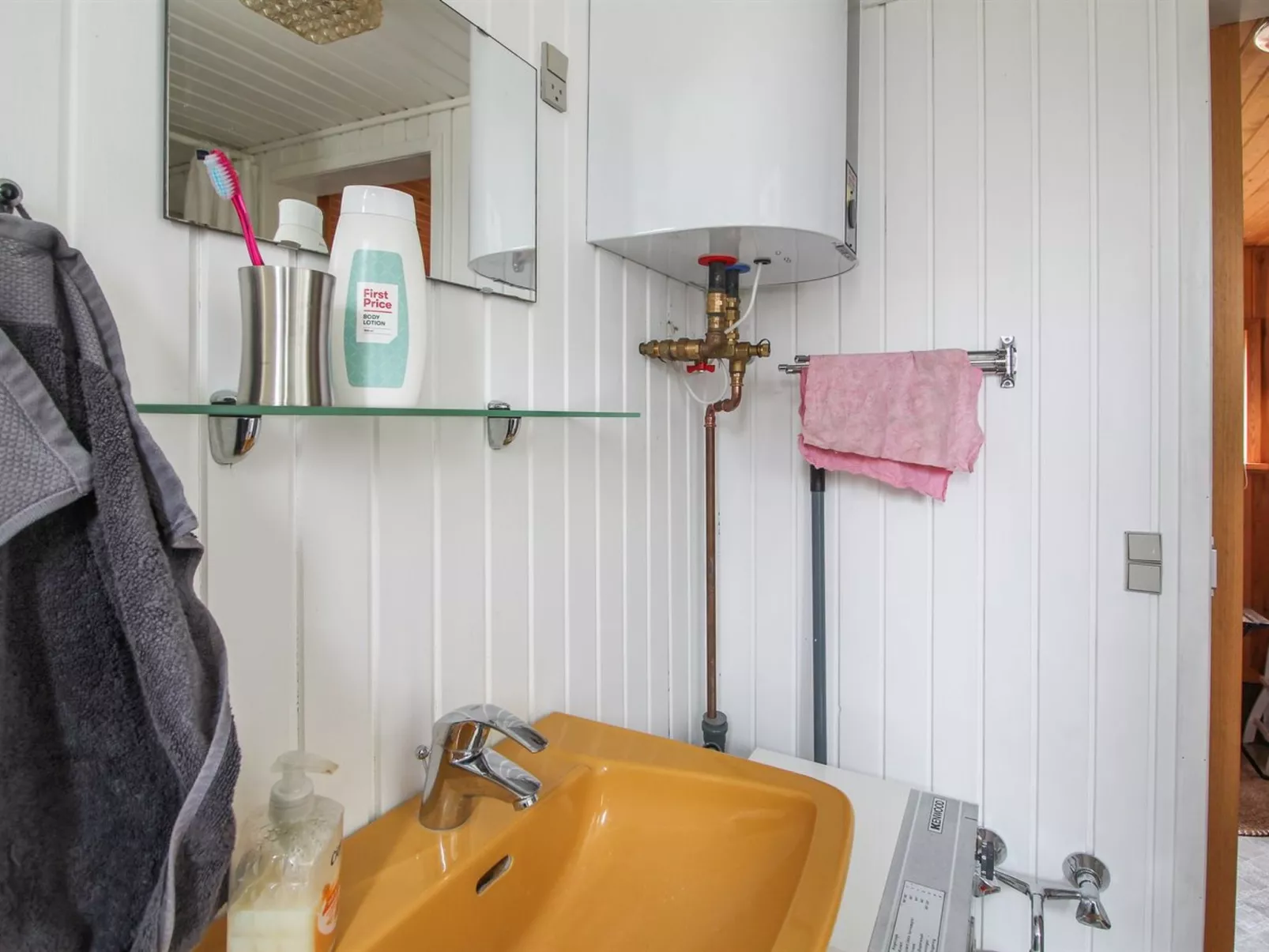 "Alina" - 200m from the sea-Binnen