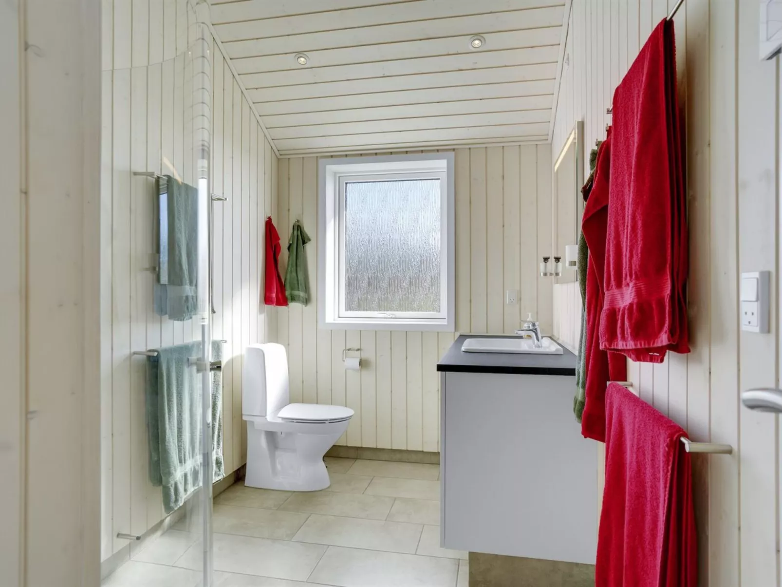 "Lander" - 20m from the sea-Binnen