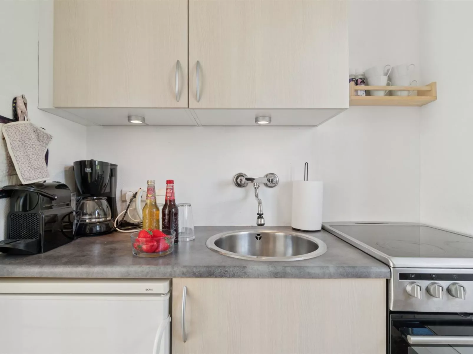 "Mia" - 200m from the sea-Binnen