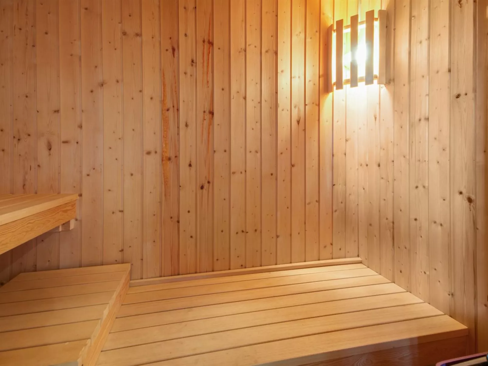 "Marite" - 200m from the sea-Binnen