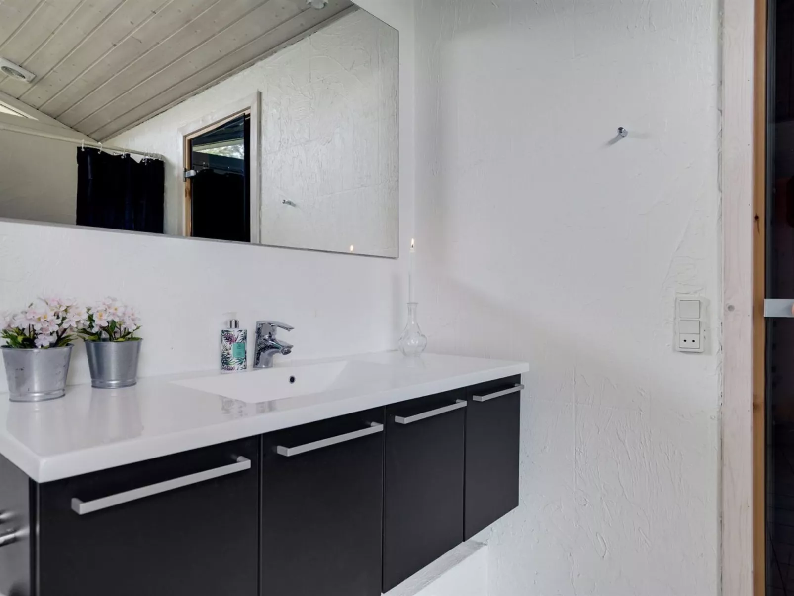 "Birgita" - 700m from the sea-Binnen