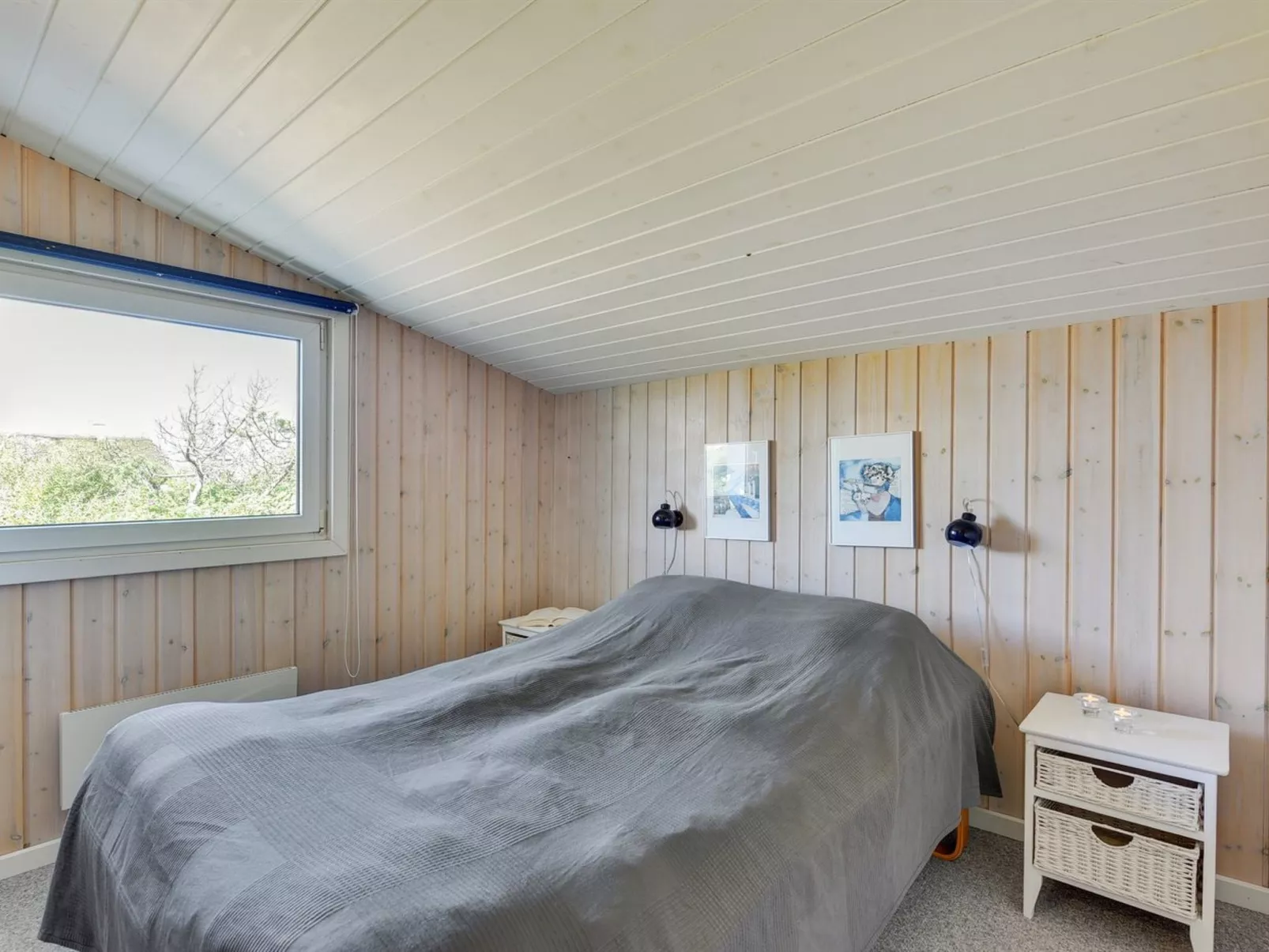 "Jess" -  from the sea-Binnen