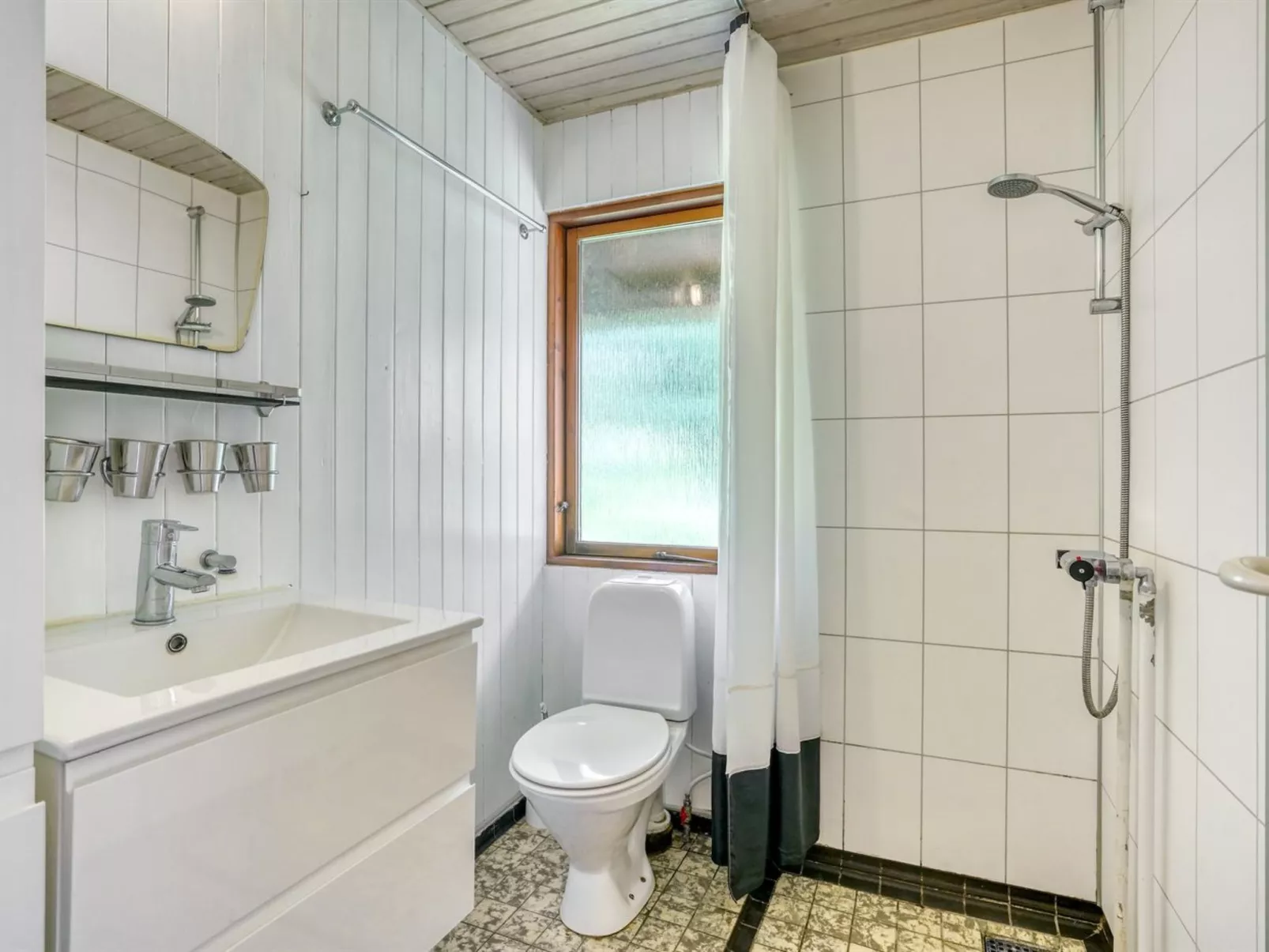 "Ingeborg" - 100m to the fjord-Binnen