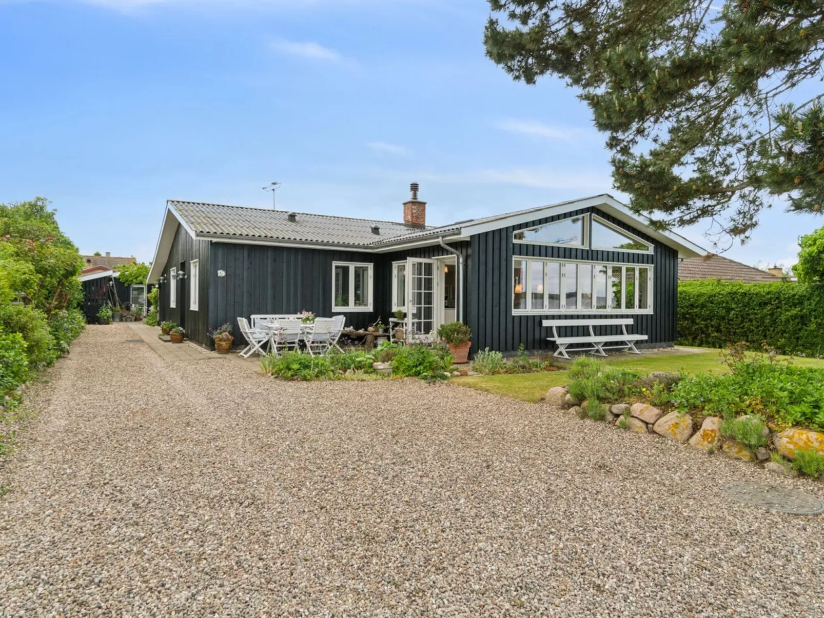 "Varma" - 25m from the sea-Buiten