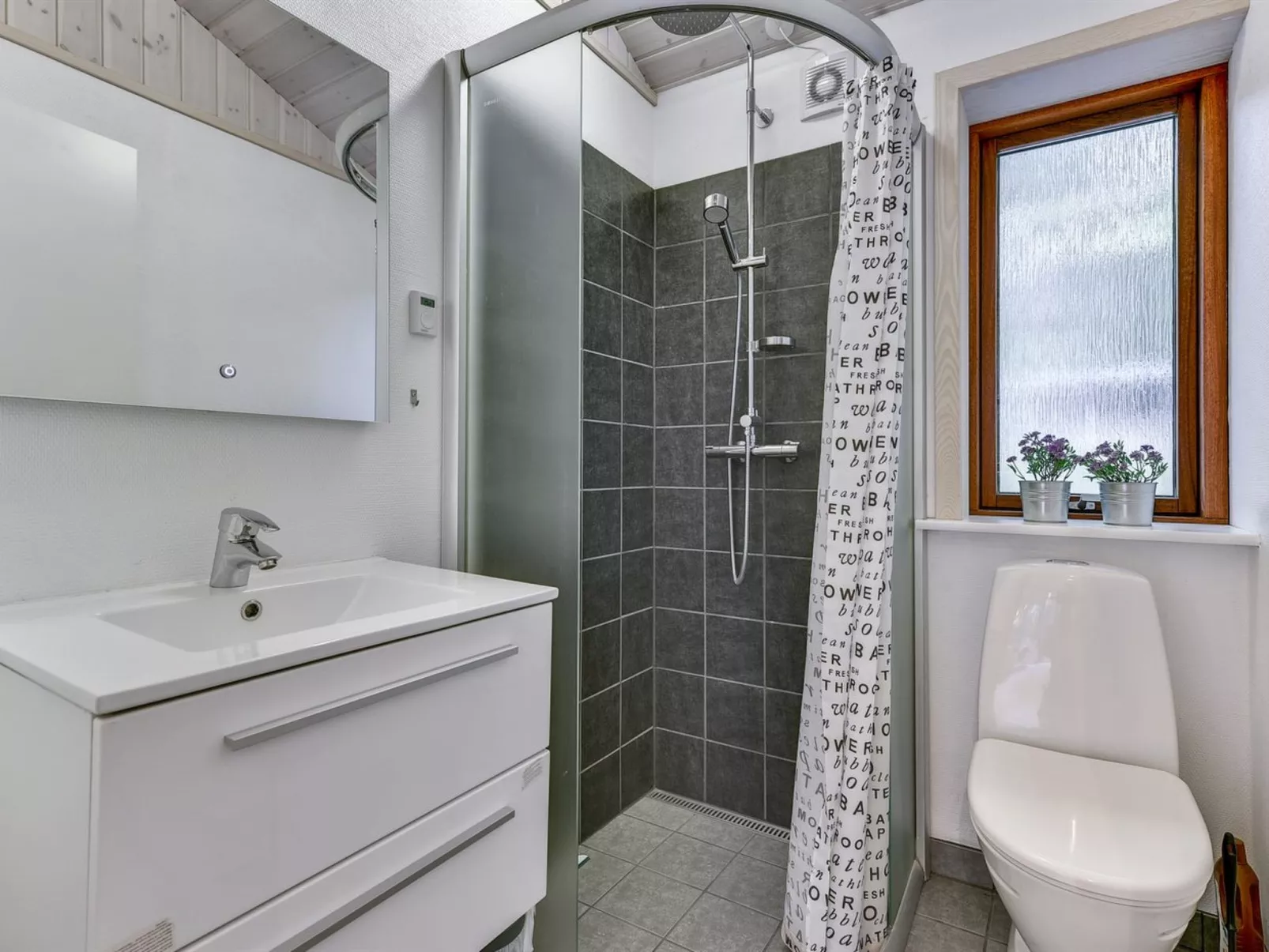 "Nelie" - 40km from the sea-Binnen