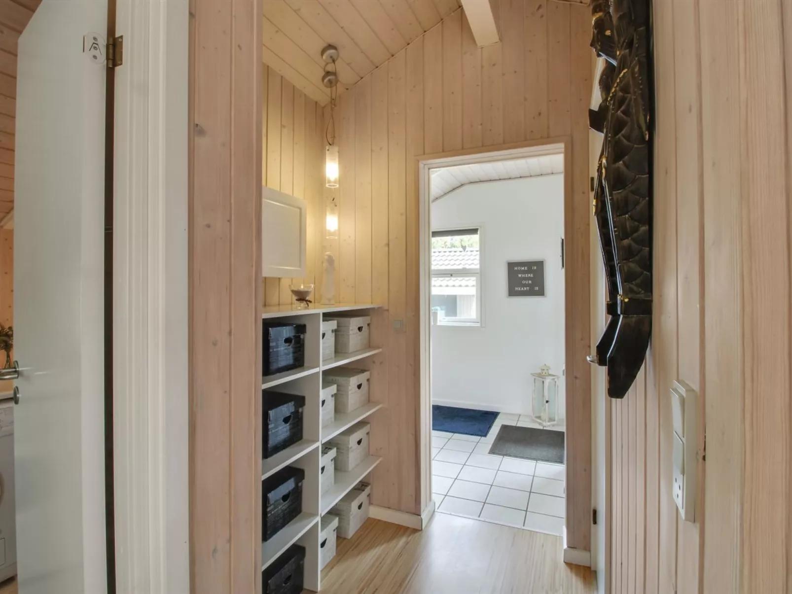 "Thore" - 400m from the sea-Binnen