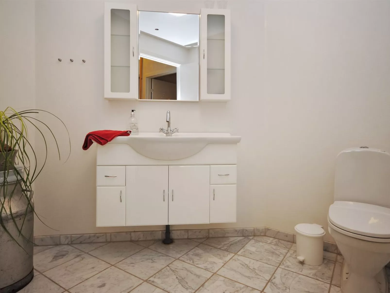 "Millie" - 3km to the fjord-Binnen