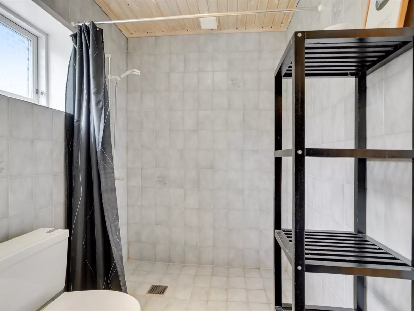 "Arne" - 20km from the sea-Binnen